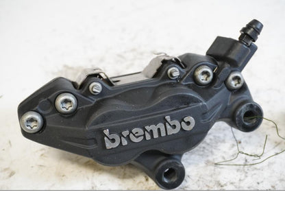 Framsidan på Bromsok från en BMW F 800 S -2007 motorcykel.