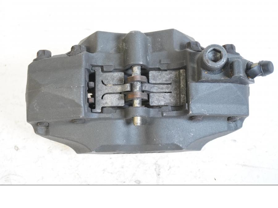 Baksidan på Bromsok från en Honda VTR 1000 F -2003 motorcykel.