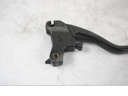 Vänster sida på Kopplingsgrepp från en BMW F 800 R -2018 motorcykel.