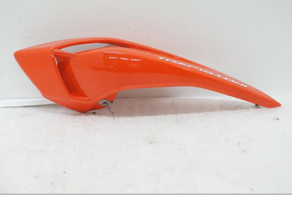 Framsidan på Bakvinge från en MV Agusta Brutale 800 -2014 motorcykel.