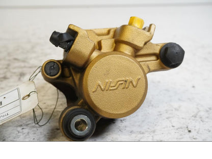 Framsidan på Bromsok från en Triumph Street Triple R -2011 motorcykel.