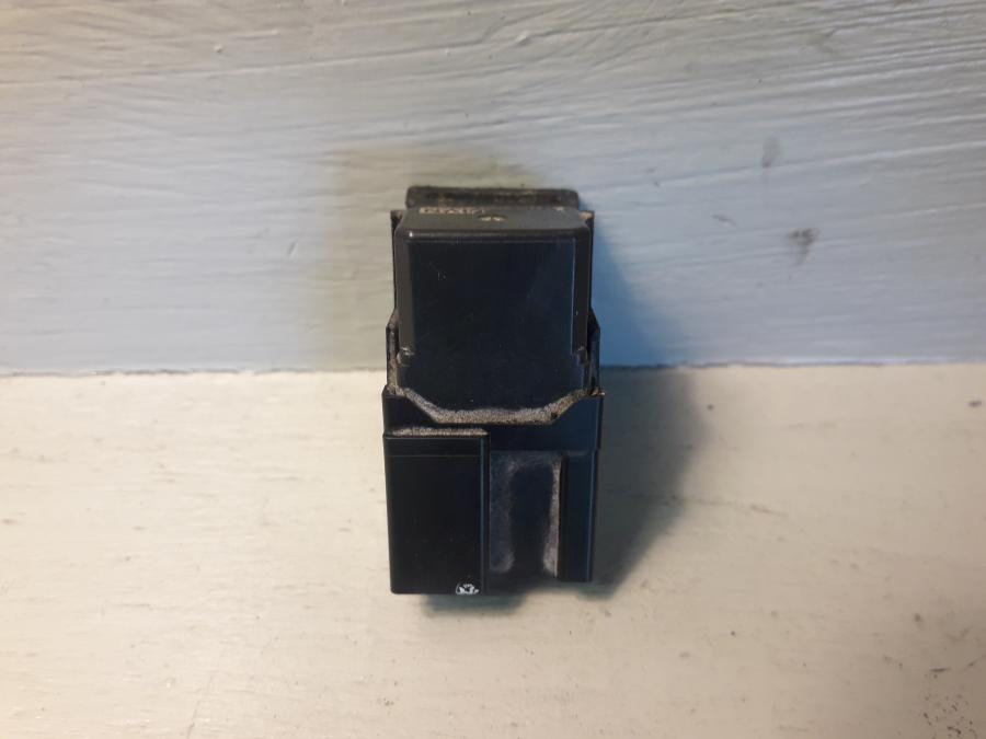 Framsidan på Relä från en Yamaha WR 125 -2010 motorcykel.