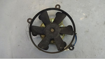 Baksidan på Vattenkylfläkt från en Ducati ST2 -2001 motorcykel.