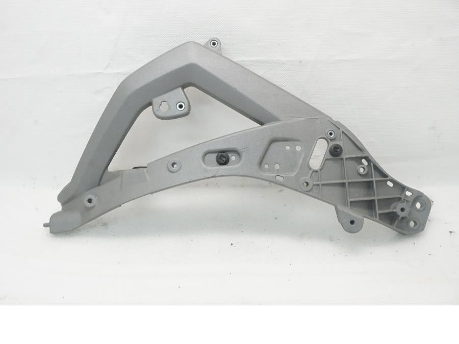 Framsidan på Kåpstag från en BMW R 1200 GSA -2017 motorcykel.