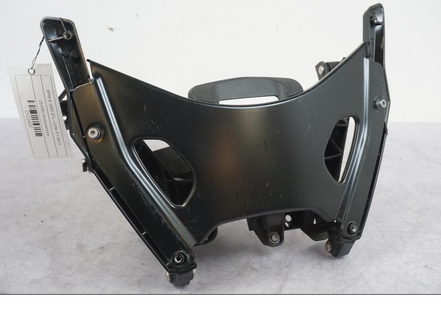 Framsidan på Vindrutemotor från en BMW K 1600 GTL -2015 motorcykel.