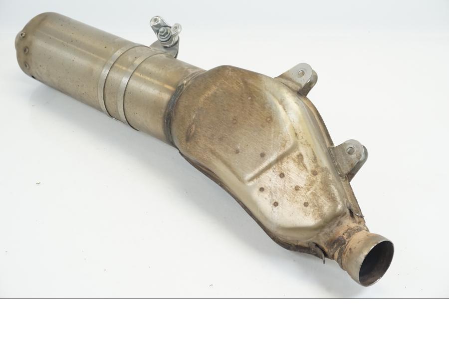 Baksidan på Ljuddämpare från en KTM 640 SM -2004 motorcykel.