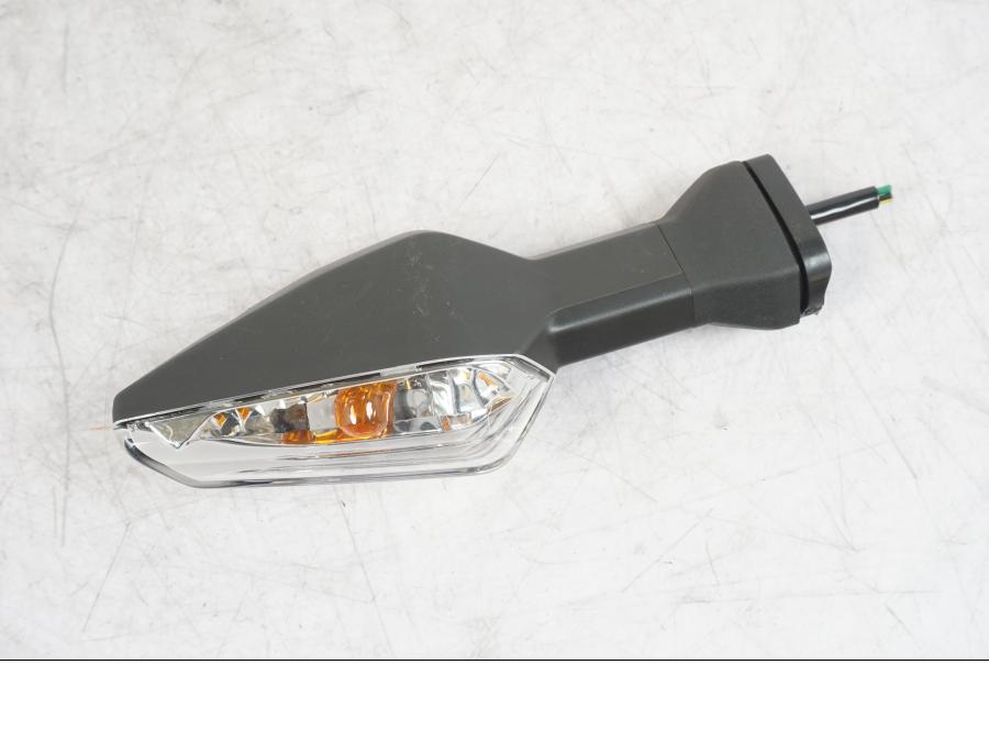 Framsidan på Blinkers från en Kawasaki Z 900 -2018 motorcykel.