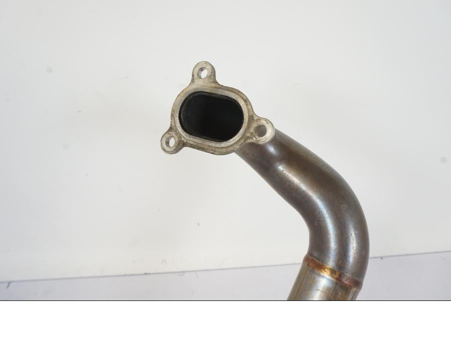 Baksidan på Grenrör från en KTM 1290 Super Duke -2019 motorcykel.