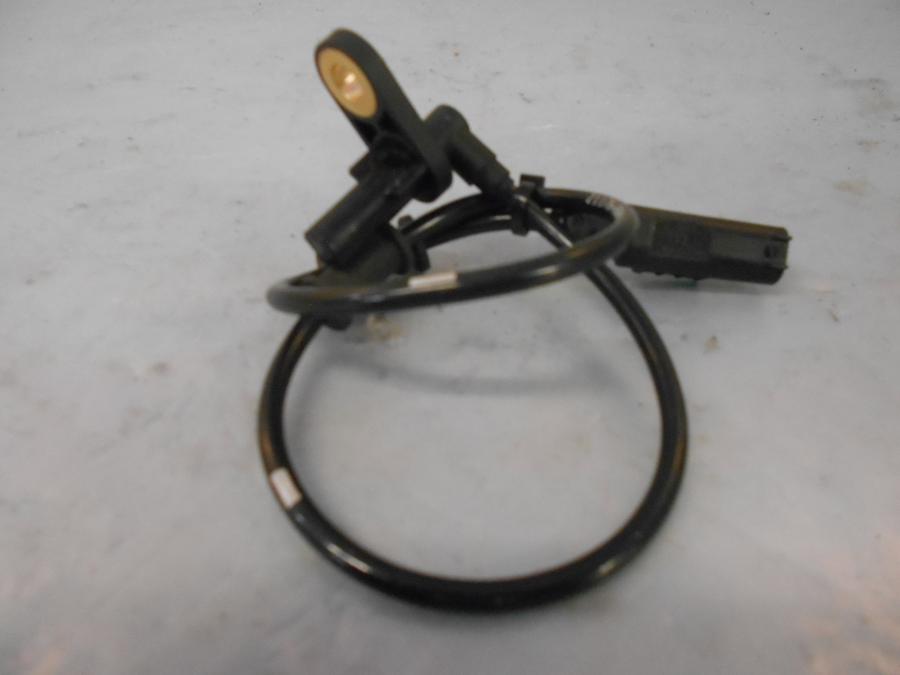 Framsidan på ABS givare från en Kawasaki Z 1000 -2019 motorcykel.