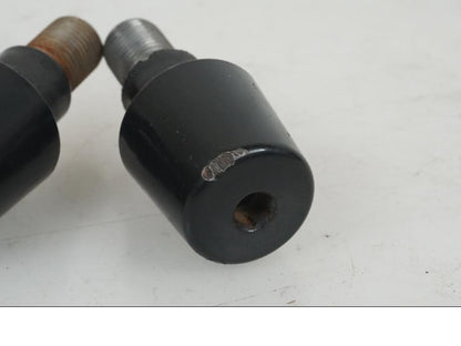 Baksidan på Styrvikt från en Yamaha XJ 900 S -1997 motorcykel.