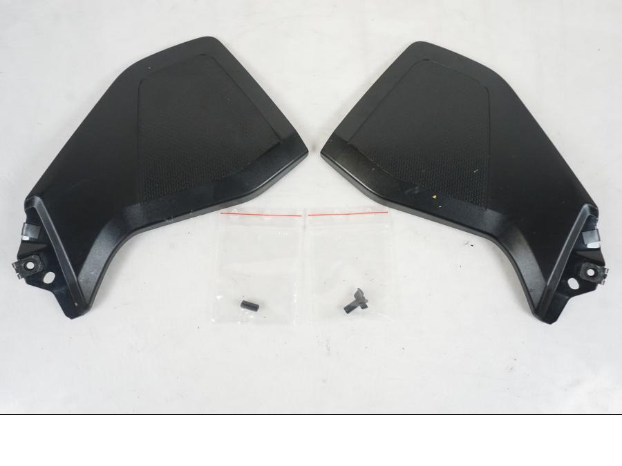 Framsidan på Bensintankskåpa från en Yamaha MT-09 -2019 motorcykel.