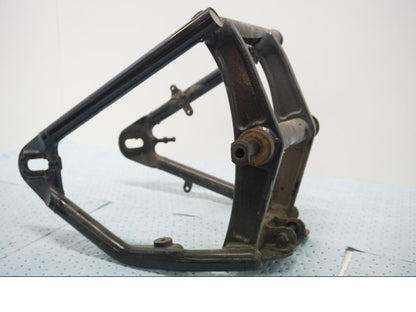 Höger sida på Sving från en Yamaha XV 1600 -1999 motorcykel.