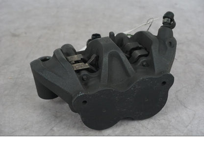 Höger sida på Bromsok från en Honda CBR 1000 RR -2010 motorcykel.