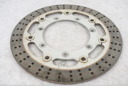 Framsidan på Bromsskiva från en Kawasaki VN 1500 -1997 motorcykel.