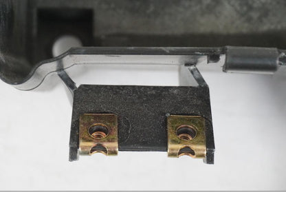 Extrabild1 på Batterihållare från en Yamaha YZF 1000 R1 -2007 motorcykel.