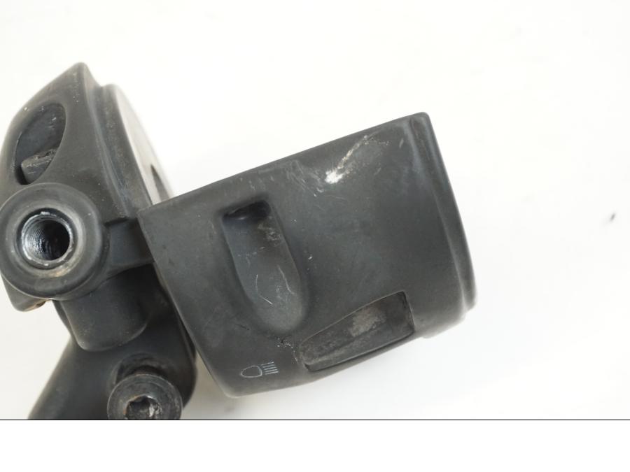 Snett nerifrån på Kopplingsklo från en BMW F 650 CS -2003 motorcykel.