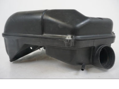 Snett nerifrån på Luftburk från en Kawasaki ZZR 1100 -1994 motorcykel.