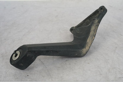 Höger sida på Ljuddämparfäste från en KTM 1290 Super Adventure R -2018 motorcykel.