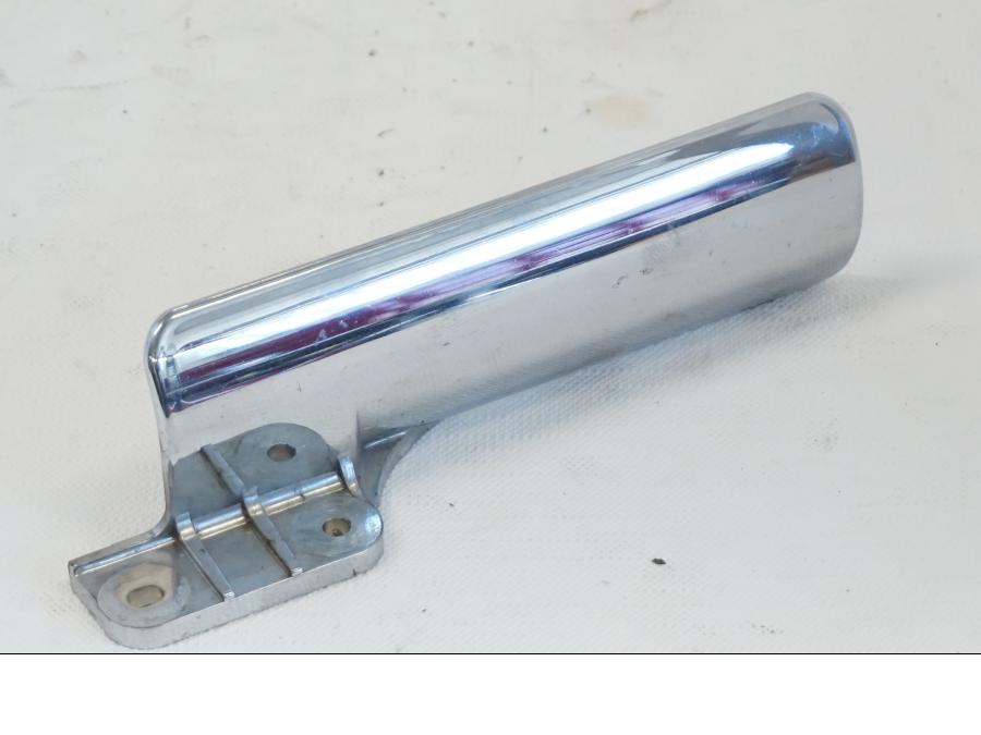 Snett uppifrån på Gaffelbensskydd från en Kawasaki VN 1500 Mean Streak -2002 motorcykel.