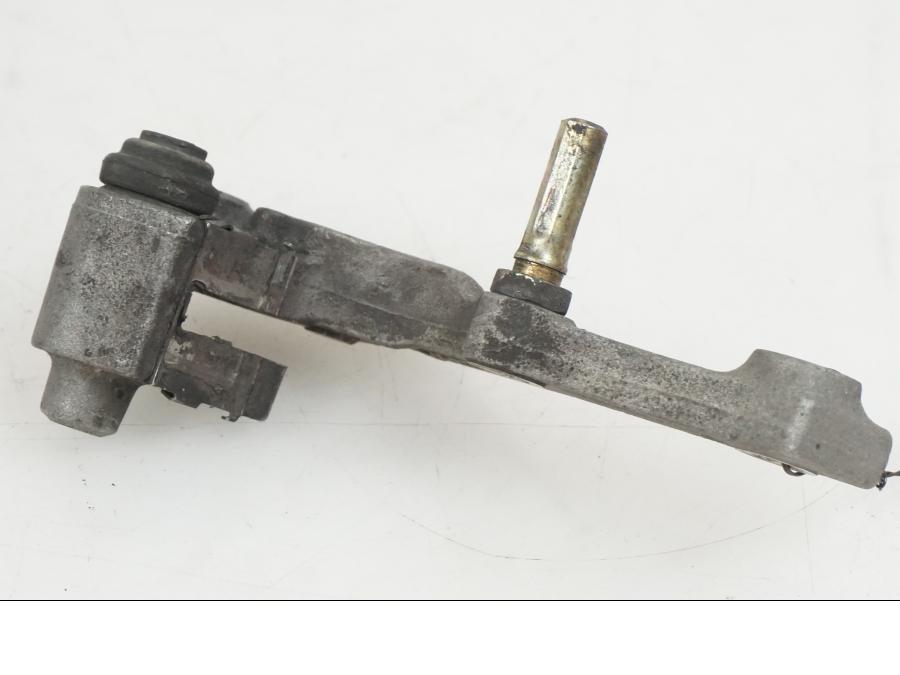 Extrabild2 på Bromsoksfäste från en Honda CB 500 X -2015 motorcykel.