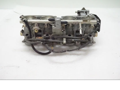 Baksidan på Spjällhus från en Yamaha FZ1-S -2006 motorcykel.