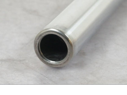 Baksidan på Gaffelben från en Yamaha RD 125 -1980 motorcykel.