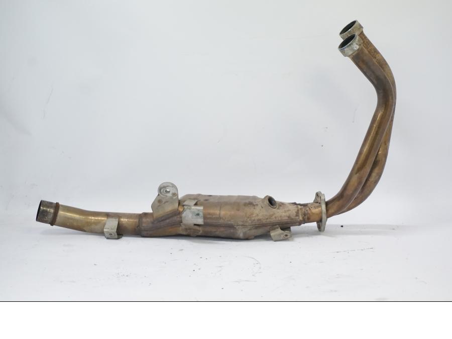 Framsidan på Grenrör från en Honda CB 500 X -2015 motorcykel.