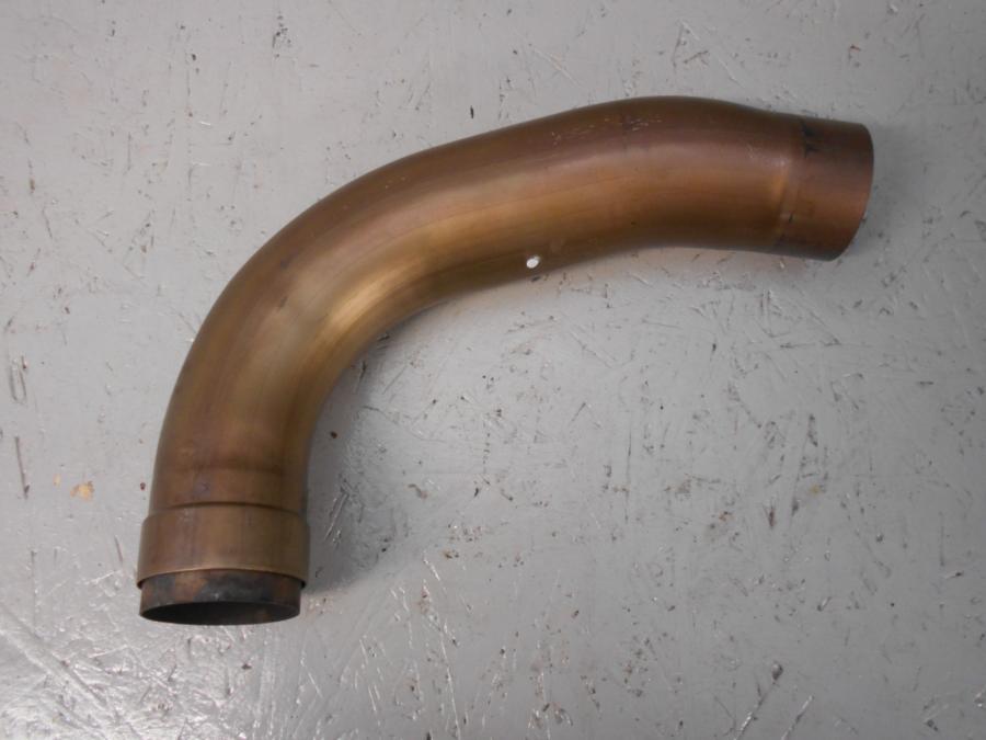 Baksidan på Mellanrör från en Ducati Monster 1200 -2016 motorcykel.