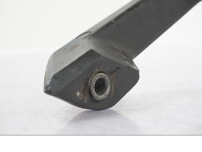 Baksidan på Passagerarhandtag från en Suzuki GSX 550 EF -1985 motorcykel.