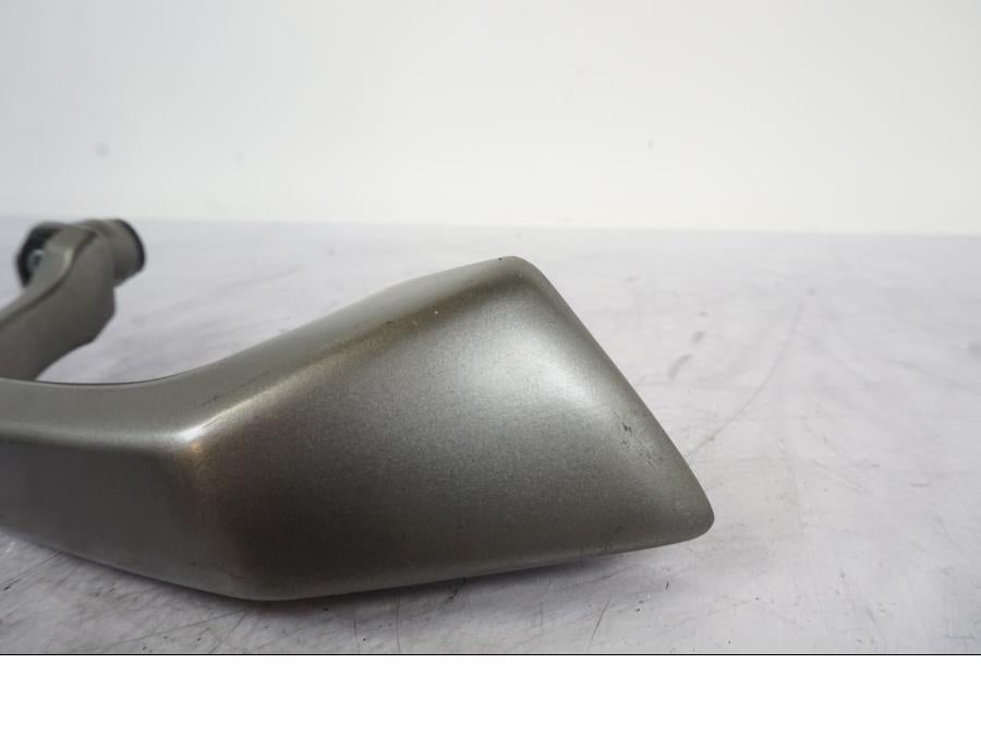 Extrabild2 på Passagerarhandtag från en Kawasaki ER-6N -2012 motorcykel.