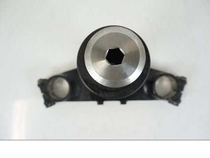 Snett uppifrån på Gaffelkrona från en Kawasaki ZZR 1100 -1994 motorcykel.