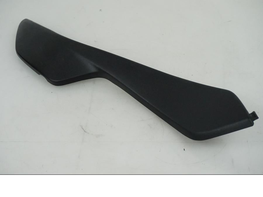 Framsidan på Bensintankskåpa från en Honda CBR 1000 -2005 motorcykel.