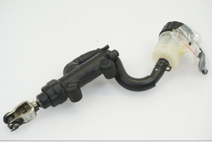 Framsidan på Bromshuvudcylinder från en Kawasaki ZX-10R -2008 motorcykel.