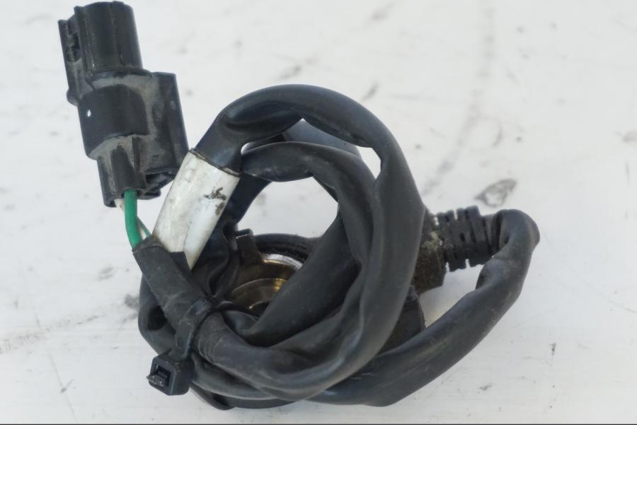 Snett uppifrån på Sidostödsbrytare från en Honda SH 300 A -2011 scooter.