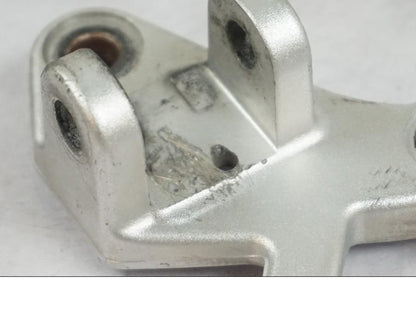 Snett uppifrån på Fotpinnefäste från en BMW R 1200 R -2007 motorcykel.