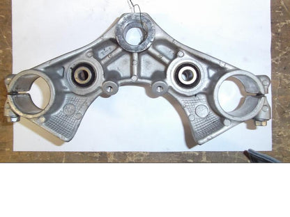 Baksidan på Gaffelkrona från en Yamaha XV 535 -1994 motorcykel.