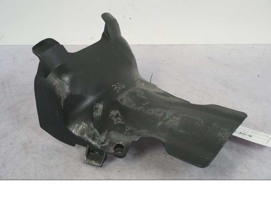 Baksidan på Plast från en KTM 1290 Super Adventure R -2018 motorcykel.