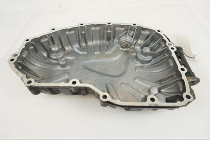 Framsidan på Oljetråg från en BMW F 800 GS -2009 motorcykel.