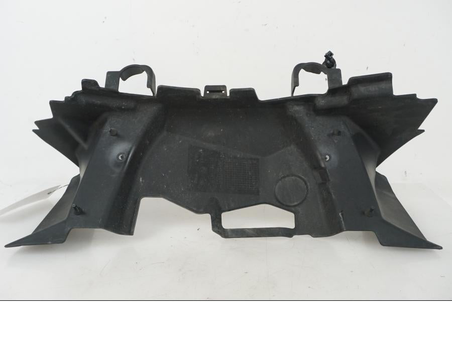 Snett uppifrån på Vattenkylkåpa från en BMW F 750 GS -2019 motorcykel.