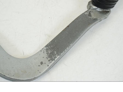 Vänster sida på Bromspedal från en Honda CB 750 -2002 motorcykel.