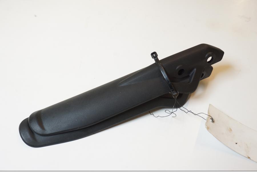 Framsidan på Gaffelbendekor från en Ducati Scrambler 800 -2016 motorcykel.