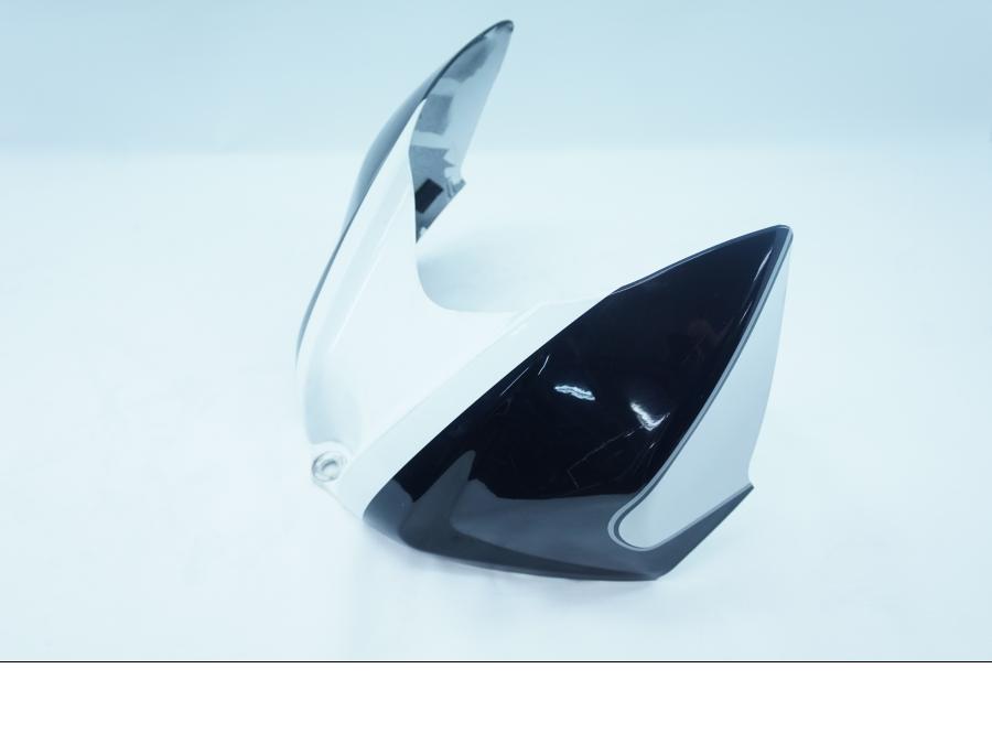 Vänster sida på Bensintankskåpa från en Suzuki GSX-R 1000 -2008 motorcykel.