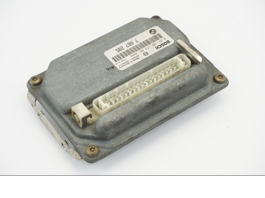 Baksidan på CDI / ECU från en BMW R 1150 R -2002 motorcykel.