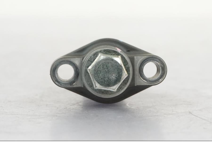 Höger sida på Kamkedjesträckare från en Kawasaki Z 900 -2019 motorcykel.