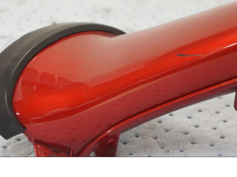 Snett uppifrån på Luftrör från en Yamaha YZF 1000 R1 -2006 motorcykel.