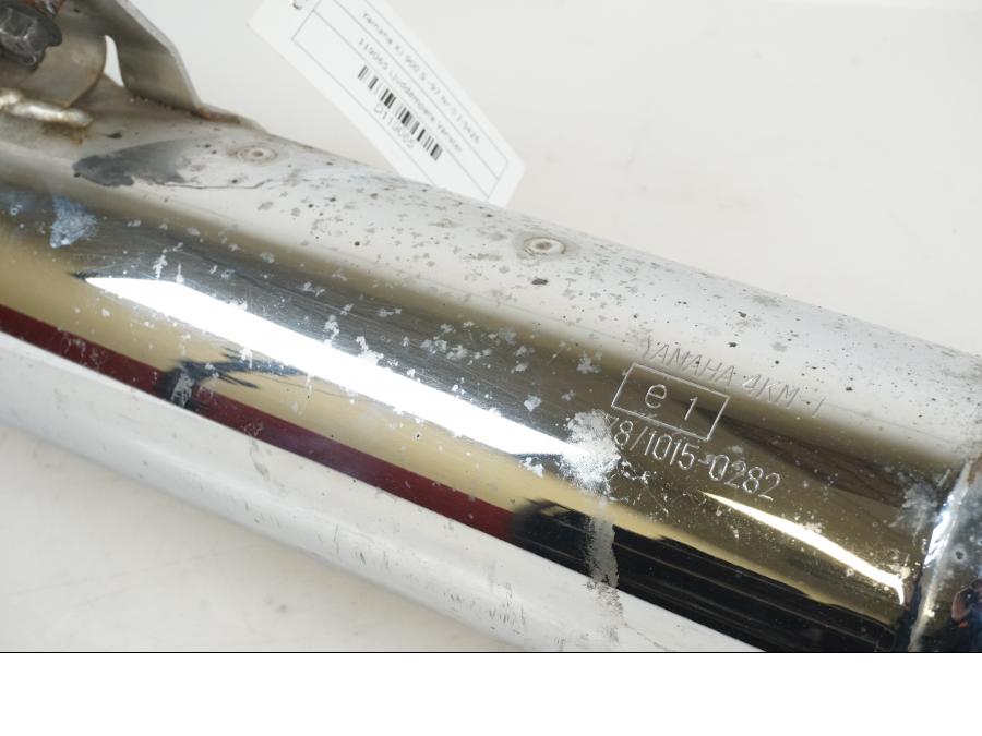 Vänster sida på Ljuddämpare från en Yamaha XJ 900 S -1997 motorcykel.