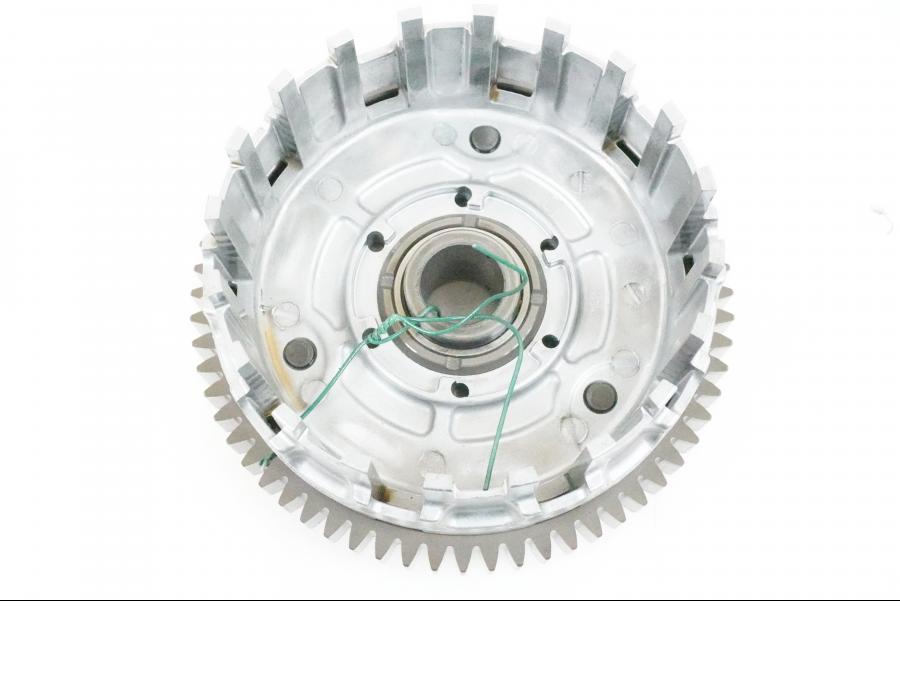 Framsidan på Kopplingskorg från en Honda VFR 800 -2005 motorcykel.