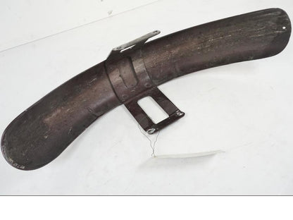 Extrabild4 på <p>Framskärm från HD Softail Custom FXSTC 1987.</p>

<p>Repor samt mindre slitage av lack se bilder.</p> motorcykel.