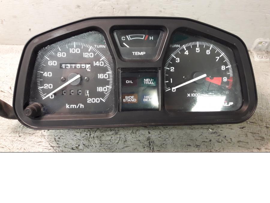 Framsidan på Instrumentpanel från en Honda XL 600 V -1994 motorcykel.
