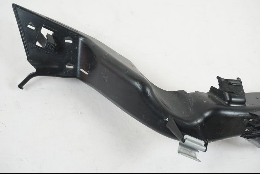 Baksidan på Plast från en BMW R 1250 GS -2021 motorcykel.